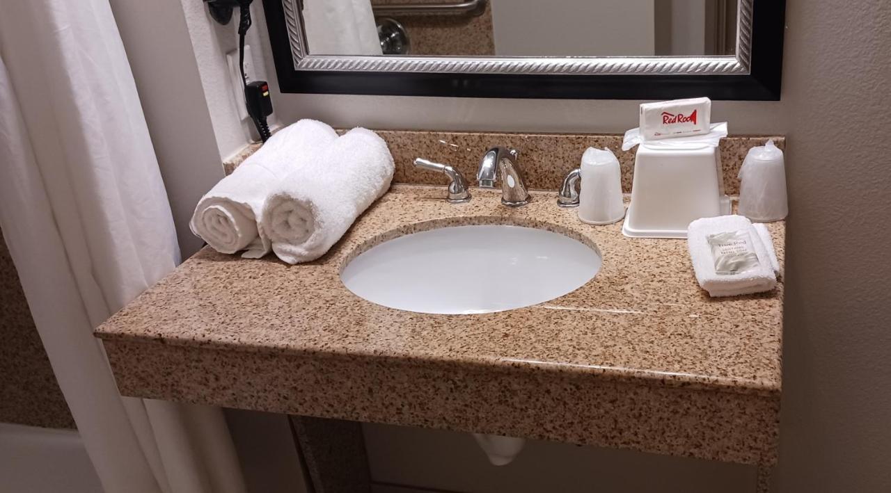 Red Roof Inn & Suites Longview Buitenkant foto