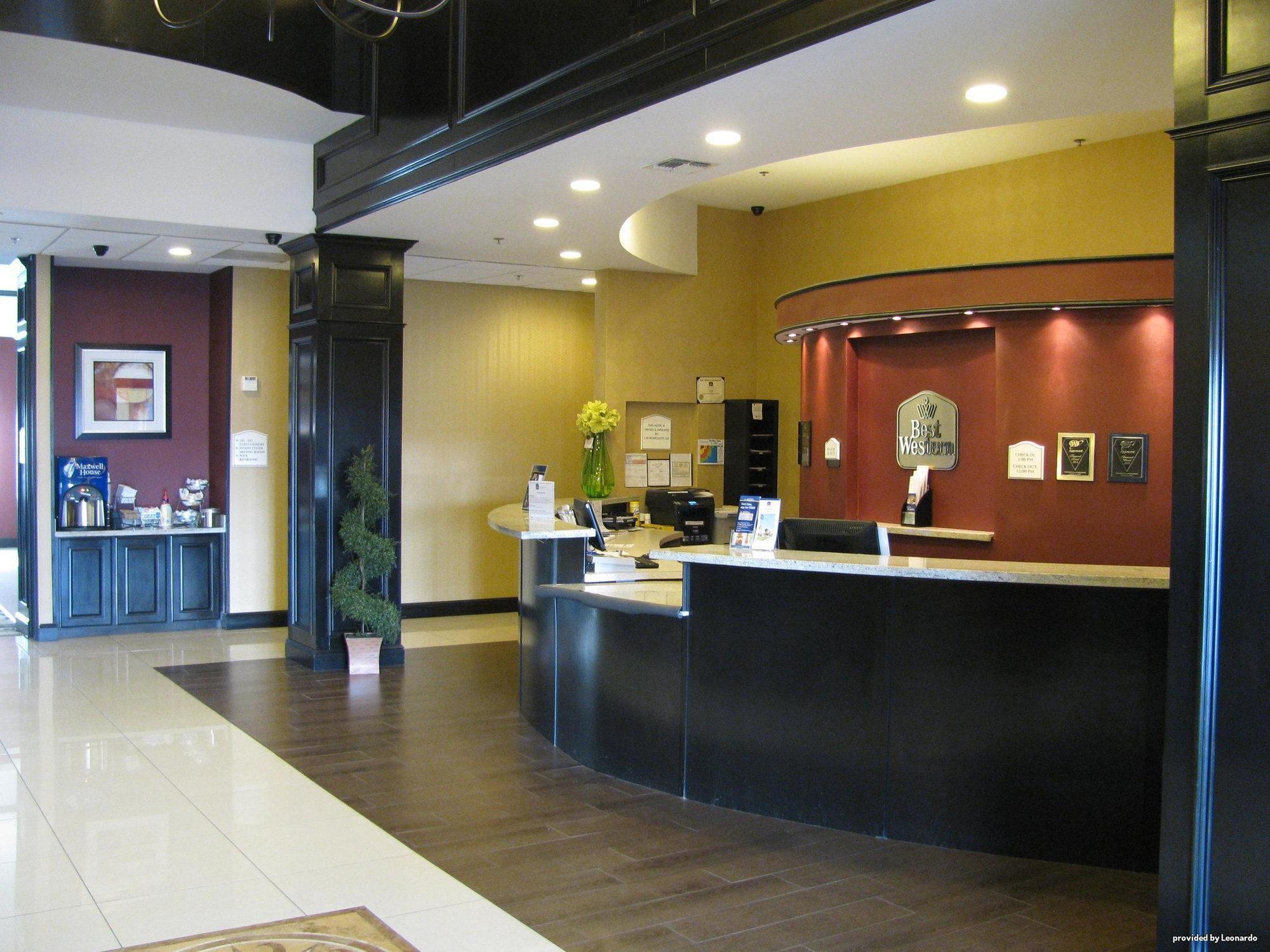 Red Roof Inn & Suites Longview Buitenkant foto