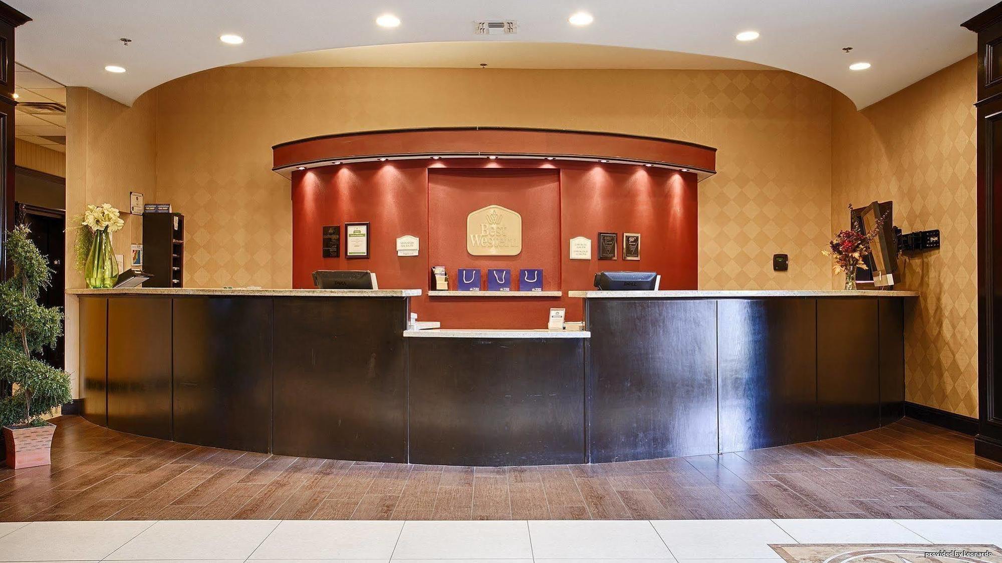 Red Roof Inn & Suites Longview Buitenkant foto
